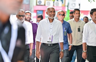 މުއިއްޒު އެދިވަޑައިގަތީ މި ބުރުގައި ގިނަ މީހުން ވޯޓު ލާން ނުކުތުމަށް