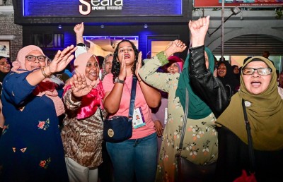 ކާމިޔާބީއާ އެކު ގިނަ ސަޕޯޓަރުންތަކެއް ޕީޕީއެމް އޮފީސް ދޮށަށް، ގޮވާލީ ޔާމީން މިނިވަން ކުރަން