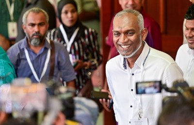 މުއިއްޒު އެދިވަޑައިގަތީ މި ބުރުގައި ގިނަ މީހުން ވޯޓު ލާން ނުކުތުމަށް