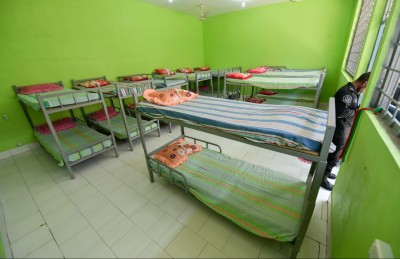 ގައިދީއަކު ޕޮޒިޓިވްވެ ހުޅުމާލޭ ޖަލު ލޮކްޑައުންކޮށްފި