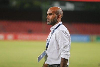 ފުޓުބޯޅަ ފަށާއިރު ޕްރި ސީޒަނަށް އެކަށީގެންވާ ވަގުތު ދޭންޖެހޭ: ނިޒާމްބެ