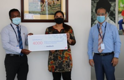 މެޑްޓެކް އިން ސްކޫލުތަކަށް 4،000 ހޭންޑްވޮޝް ހަދިޔާކޮށްފި