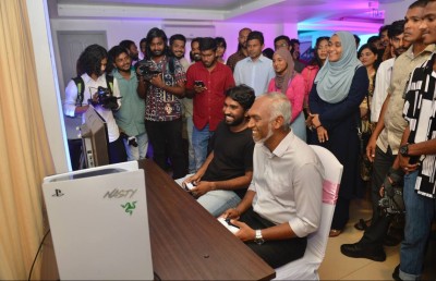 ފެނުނީ އުފާވެރި މަންޒަރުތަކެއް، މި ފަހަރު ފަރަގު މާ ބޮޑުވާނެ: މުއިއްޒު