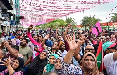 ޔާމީން ގެއަށް ބަދަލުކޮށްފި، ސަޕޯޓަރުން އުފަލުން