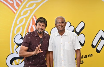 ފިލްމީ ތަރިންނާއި ގިނަ އަދަދެއްގެ ފަންނާނުން ރައީސްއާ އެކު