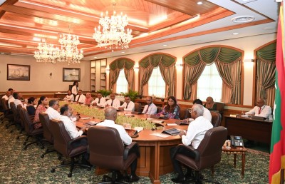 ފަސް އަހަރު ވަޒީރުން ދެއްވި އެއްބާރުލުމަށް ރައީސްގެ ޝުކުރު