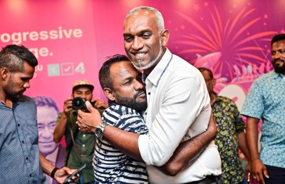 ކޮންމެ ދިވެހި ރައްޔިތަކު އަޅުގަނޑުގެ ކުރިމަތީގައި ހަމަހަމަވާނެ: މުއިއްޒު