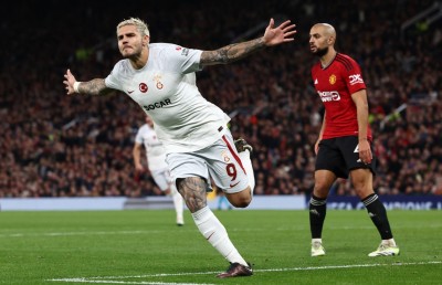 30 އަހަރުކުރީގެ ހިތްދަތިކަން ފުހެލަން ނުކުތް ޔުނައިޓެޑަށް ދިނީ ލަގާއެއް