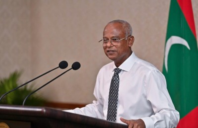 ރައީސް ބޭނުންފުޅުވަނީ ގާނޫނީ ހުރަހެއް ނެތް ނަމަ ނޮވެމްބަރު 11 ގައި އިންތިހާބީ ރައީސް ހުވާކުރައްވަން