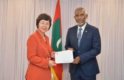 އިންތިހާބީ ރައީސް މުއިއްޒު، ޗައިނާގެ ސަފީރާ ބައްދަލުކުރައްވައިފި