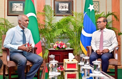 އިންތިހާބީ ރައީސް މުއިއްޒާއި މަޖިލީހުގެ ރައީސް ނަޝީދު ބައްދަލުކުރައްވައިފި