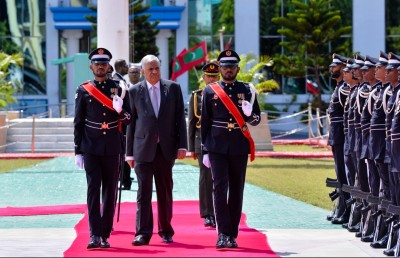 މުއިއްޒަށް ލަންކާގެ ރައީސް ގުޅުއްވައި، މަރުހަބާ ވިދާޅުވެއްޖެ