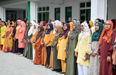 ރާއްޖޭގައި މަސައްކަތްކުރާ ޓީޗަރުންގެ 75 ޕަސެންޓަކީ އަންހެނުން: މިނިސްޓަރު