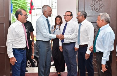 އިންތިހާބީ ރައީސް މުއިއްޒާއި މަޖިލީހުގެ ރައީސް ނަޝީދު ބައްދަލުކުރައްވައިފި