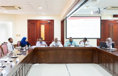 ވެރިކަން ބަދަލުވުމުގެ މަރުހަލާގައި އާ ޕްރޮޖެކްޓްތައް ހުއްޓާލަން އަންގައިފި