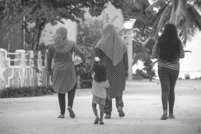 އުމުރުން ދުވަސްވީ ތިން މީހަކަށް ޖިންސީގޯނާ ކުރި ޒުވާނެއް ހައްޔަރުކޮށްފި