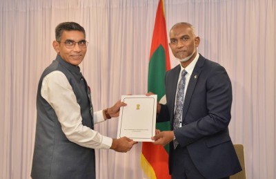 ރާއްޖޭގެ މިނިވަންކަމަށް އިހްތިރާމް ކުރަން، ލޯނަށް ލުއި ގޮތެއް ހޯދަން މަޝްވަރާއަށް ތައްޔާރު: އިންޑިއާ ސަފީރު