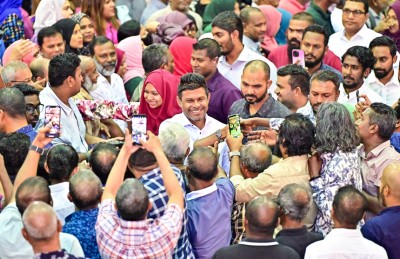 މުއިއްޒު ވިދާޅުވީ ފުރަތަމަ ދުވަހުން ފެށިގެން ބާރު ސްޕީޑުގައި ސަރުކާރު ހިނގާނެ ކަމަށް