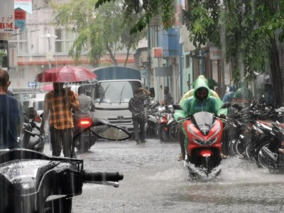 މޫސުން ގޯސްވެ އަނެއްކާވެސް އޮރެންޖު އެލާޓެއް!