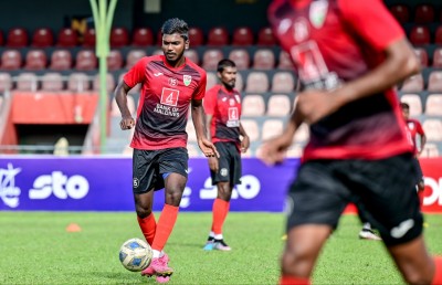 ޝަނާން: ކުޑަ ދުވަސްކޮޅެއް ތެރޭ ބޮޑު ކުރިއެރުމެއް ހޯދި އުންމީދީ ސްޓްރައިކަރު