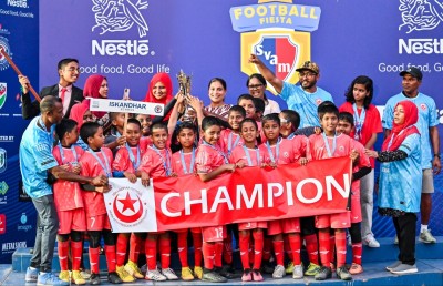 ސޮކަ ވެޓަރަންސްގެ ނެސްލޭ ފުޓްބޯލް ފިއެސްޓާ؛ ދެ ގްރޭޑްގެ ޗެމްޕިއަނަކީ ވެސް އިސްކަންދަރު