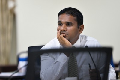 މިނިމަމް ވޭޖަށް 4000 އާއި 8500 ރުފިޔާއާ ދެމެދުގެ އަދަދުތަކެއް