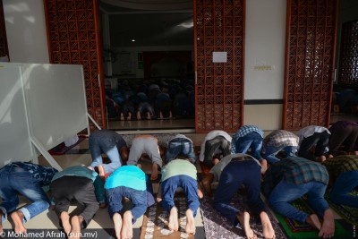 ހޯމައިން ފެށިގެން މާލެ ފިޔަވައި ހުރިހާ ރަށެއްގައި ޖަމާއަތުގައި ނަމާދު ކުރެވޭނެ: މިނިސްޓްރީ