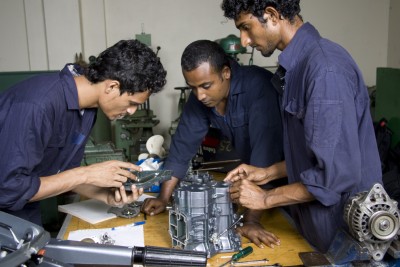 ޕޮލިޓެކްނިކްގެ ކޯސްތައް އަލުން ފަށައިފި