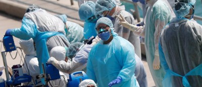 އެމެރިކާގައި ކޮވިޑް ޖެހޭ މީހުންގެ އަދަދު އަދިވެސްއުޅެނީ ދުވާލަކަށް 20 ހާހުންމަތީގައި