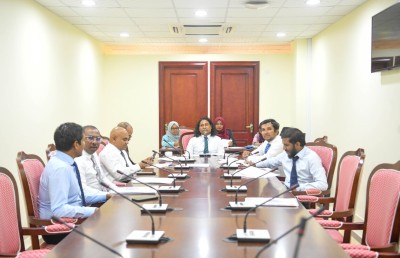 މަޖިލިސް މުވައްޒަފުންގެ މުސާރަ ބޮޑުކުރެވޭނެ ގޮތެއް ބަލަނީ