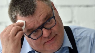 ބެލަރޫސްގެ އިންތިހާބުގައި ވާދަކުރާ އިދިކޮޅު ލީޑަރާއި އޭނާގެ ދަރިފުޅު ހައްޔަރުކޮށްފި