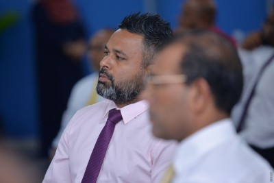 އެނބުރި އައިސް ގާނޫނީ ބާރު ފުލުހުންނަށް ދޭނަން: ޝިޔާމް