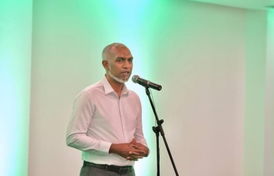 މުއިއްޒު ބޭނުންވަނީ ބައިބަޔަށް ނިންމައިގެން ވިޔަސް ޓާމިނަލް ހުޅުވުން!