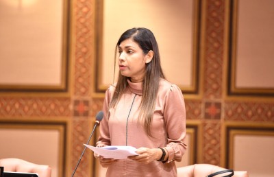 ބަހުސް ކުރާނެ މެންބަރަކު ނެތި، ބިލުތައް ނުނިމި ދިގުލައިގެންދާތީ ކަންބޮޑުވުން!