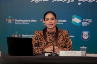 މާސްކުގައި ސްކޫލު ބެޖު ޖަހައިގެން ނުވިއްކުމަށް އިލްތިމާސްކޮށްފި
