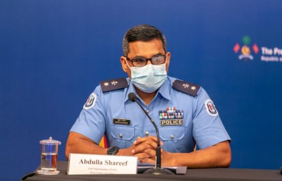 ހުއްދަ ނެތި މާލެއިން ފުރި ބަޔަކު ޖޫރިމަނާކޮށްފި