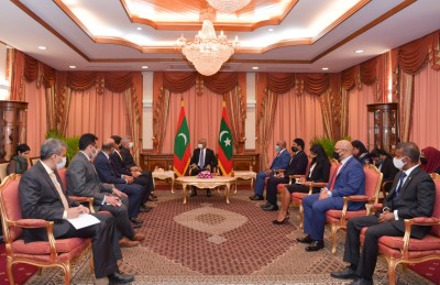 އިންޑިއާއިން ދެމުން އަންނަ އެހީއަށް ރައީސްގެ ޝުކުރު