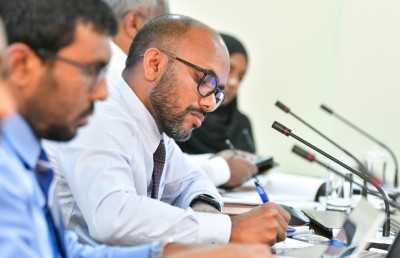 ޑިމޮކްރެޓްސް އިން ބުނީ "ގާނޫނާ ހިލާފު" ސަޕްލިމަންޓްރީ ބަޖެޓު  ތަޅުމަށް ހުށަނޭޅޭނެ ކަމަށް