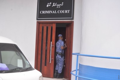 މުވައްޒަފަކަށް ކޮވިޑް ޖެހުމުން ކްރިމިނަލް ކޯޓުގެ ޝަރީއަތްތައް މެދުކަނޑާލައިފި