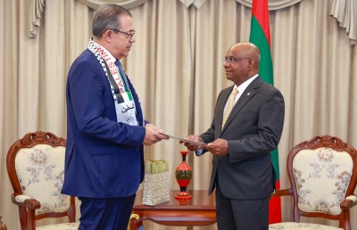 ފަލަސްތީނުން ރާއްޖެ އަށް ކަނޑައެޅި އޮނަރަރީ ކައުންސުލްއާ ޝާހިދު ބައްދަލުކުރައްވައިފި