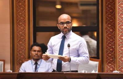 ބަޖެޓް ހުށަހަޅަން މިއަދު މަޖިލީހަށް ވަޑައިނުގަތުމަށް އޭޖީން އަމީރަށް ލަފާދީފި