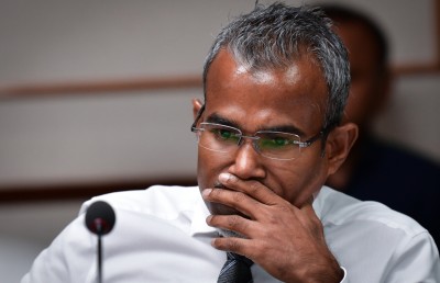 ކޯލިޝަން އެއްބަސްވުމެއް އޮތްތޯ ބަލަން މަޖިލީހުގެ ކޮމިޓީއަކުން ރިފްއަތާ ސުވާލުކުރަނީ