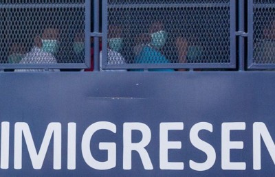 މިއަންމާގެ އެތައް ބަޔަކު މެލޭޝިއާ އިން ޑިޕޯޓްކޮށްލައިފި