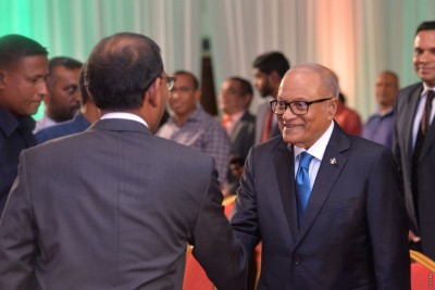 ކޮރަޕްޝަނަށް މަގުފަހިވާ ގޮތަށް ކަމެއް ނިންމުން ބަލައެއްނުގަނެވޭ: މައުމޫން