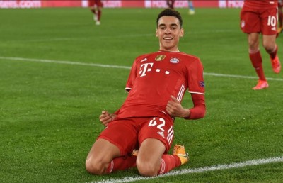 އިންގްލެންޑަށް ނޫނެކޭ ބުނެ މުސިއާލާ ޖަރުމަނަށް