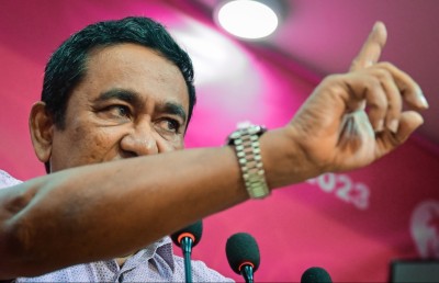 ސިޔާސީ ހަރަކާތް ހިންގާތީ، ޔާމީންގެ ލުއިތައް އުވާލާނެ ކަމުގެ އިންޒާރު ކަރެކްޝަންސް އިން ދީފި