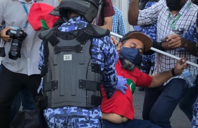 ޕީޕީއެމް އޮފީސް "ބަންދުކޮށް" އިދިކޮޅުގެ އިސް ބޭފުޅުން ފުލުހުންގެ ބެލުމުގެ ދަށަށް