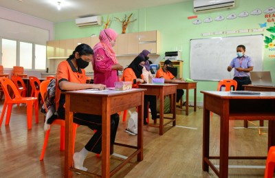 އެންމެ ރައްކާތެރީ ސްކޫލްތައް، އެކަމަކު ބަންދު އަޅުވާފައި