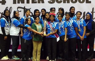 އިންޓަ ސްކޫލް ނެޓްބޯޅަ: ގިޔާސުއްދީނުން ތަށި ދިފާއު ކުރިއިރު އިސްކަންދަރަށް ދެ ތަށި