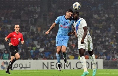 މުމްބާއީގެ 30،000 ސަޕޯޓަރުން ކުރިމަތީ ހިލާލަށް އުނދަގޫ މޮޅެއް